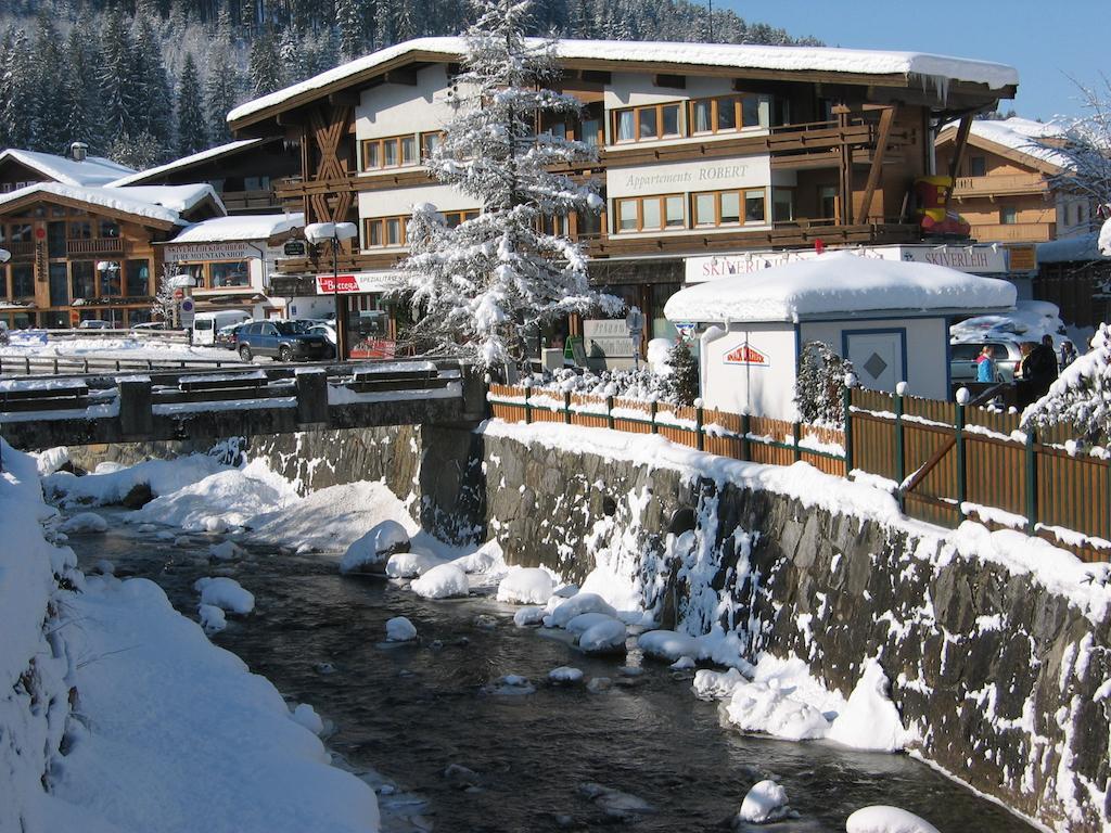 Appartements Robert - Hotel Bechlwirt キルヒベルク・イン・チロル エクステリア 写真